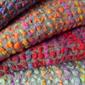 Handgeweven sjaals in de techniek schijndubbel celweefsel met diverse inslagkleuren